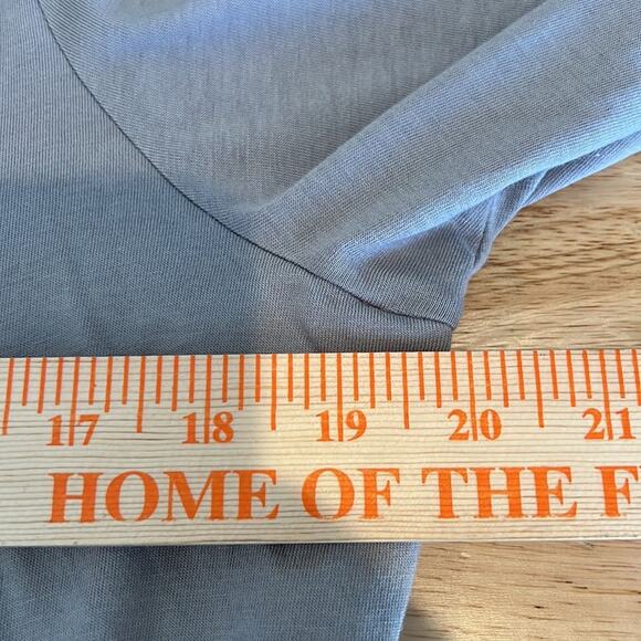 J Jill Pure Jill Elliptical Layered Top in Ash Gray Women's M - Picture 9 of 10